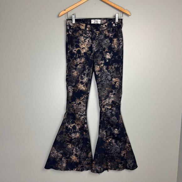 NWT We the Free People Inferno Metallic Flare Jeans Floral Low Rise size 26 Boho - Picture 3 of 12